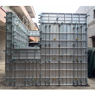 Un buen precio. Sistema de encofrado modular de construcción de aluminio con espesor de 4 mm en línea