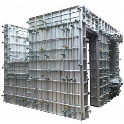 Un buen precio. Sistema de encofrado de hormigón duradero fácil de operar para la construcción de edificios en línea